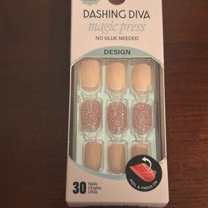 Dashing Diva Magic Press-On Nails - Pink Glitter